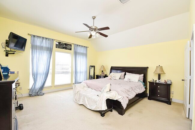 Building Photo - 6308 Silver Thistle Ln
