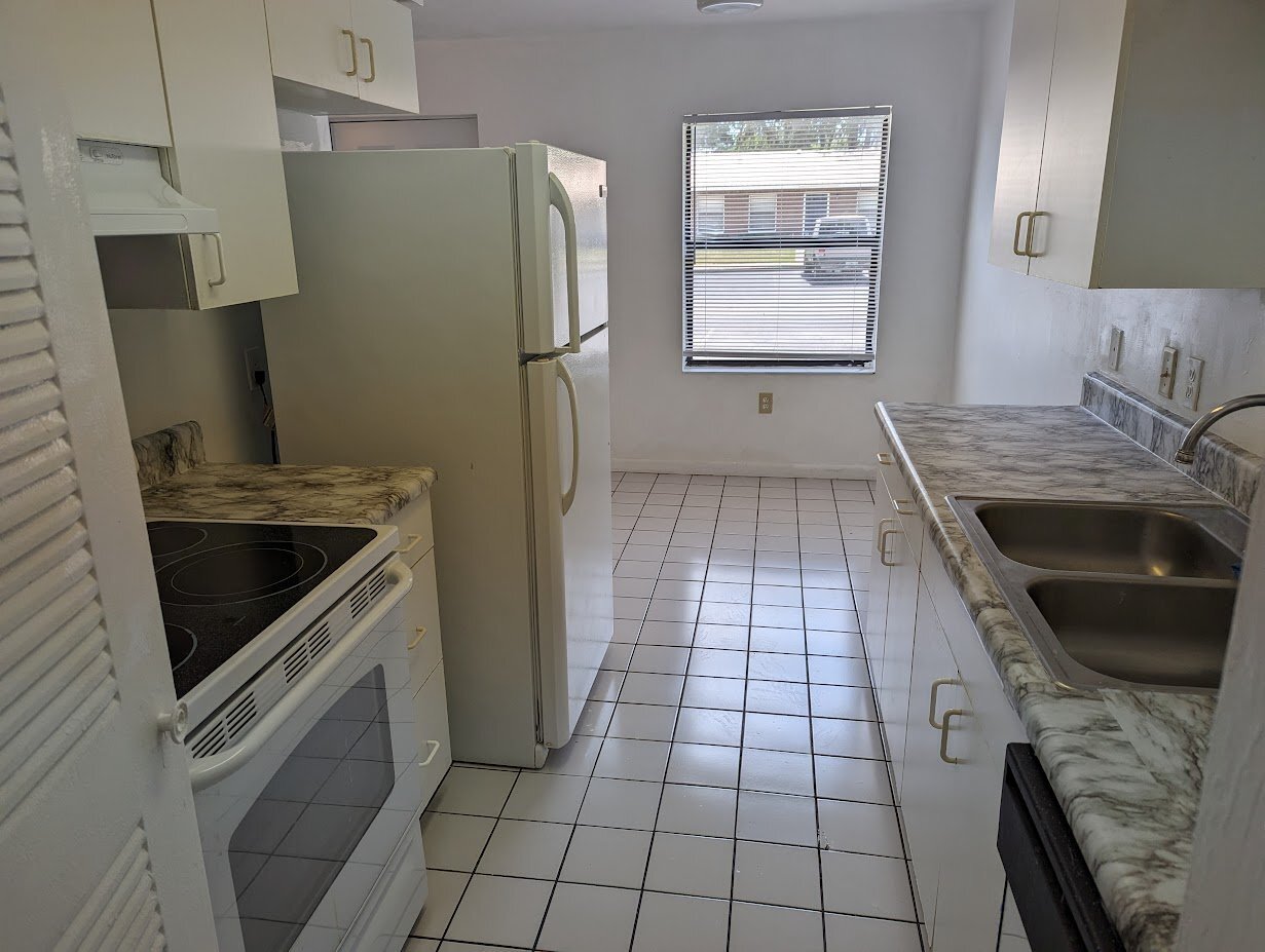 Building Photo - 3600 SW 23rd St