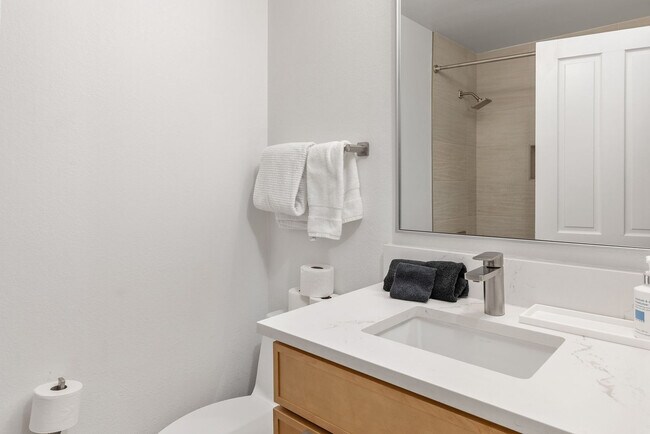 Building Photo - 113 Lost Creek Ln