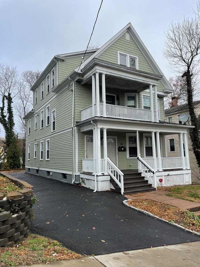 Primary Photo - 41 Fairfield St