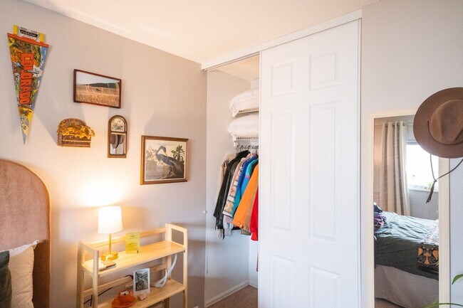 Building Photo - BEAUTIFUL 4 BEDROOM / 3 BATH HOME IN LAFAY...