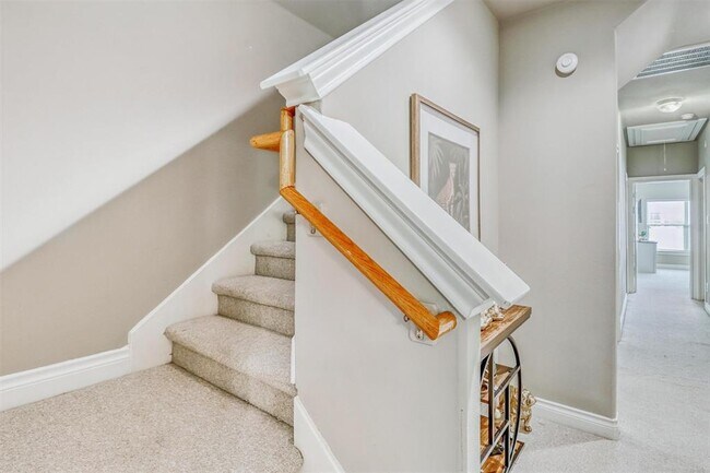 Building Photo - 9113 Creekstone Lake Dr