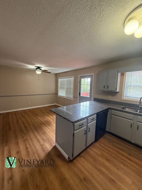 Building Photo - 6065 Sand Wedge Cir