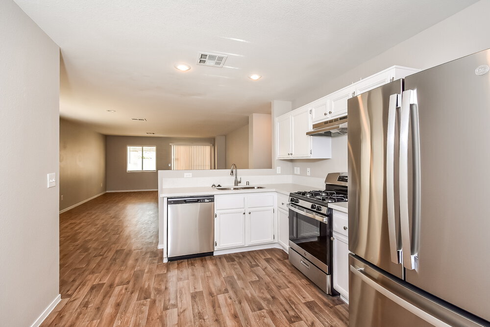 Building Photo - 613 Black Sand Ct