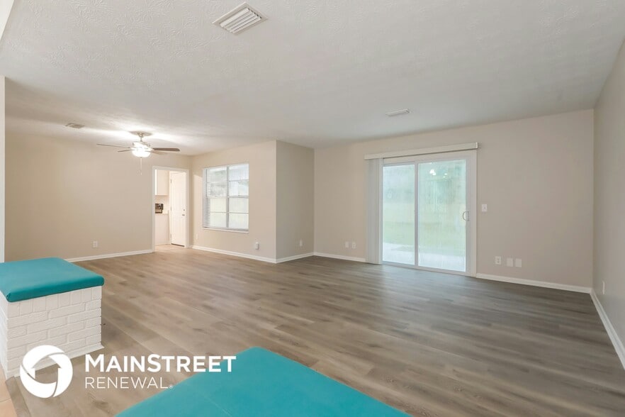 Building Photo - 2273 Holly Leaf Ln