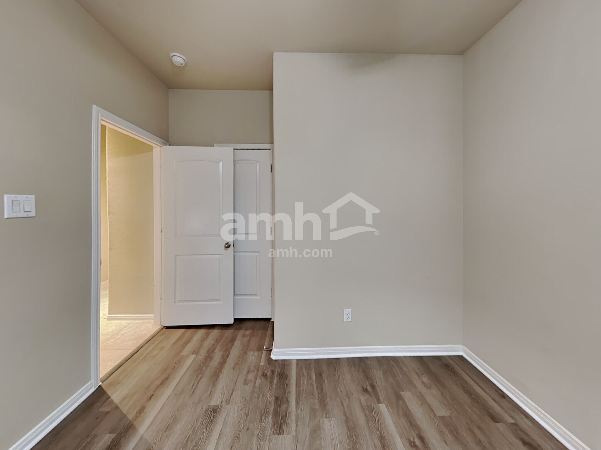 Building Photo - 7446 Durango Creek Dr