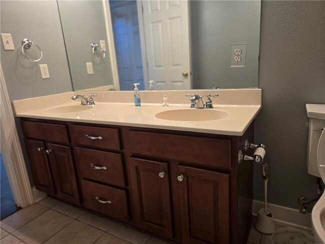 Building Photo - 361 Autumn Lakes Rd