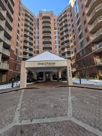 Building Photo - The Chase At Bethesda Condo