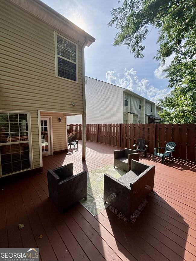 Building Photo - 141 Chastain Loop