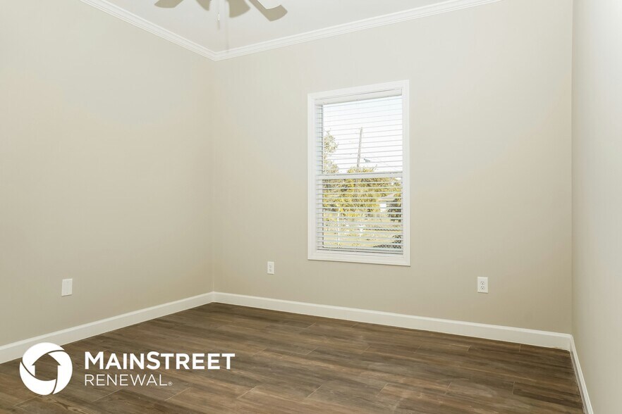 Building Photo - 12311 Tangier St