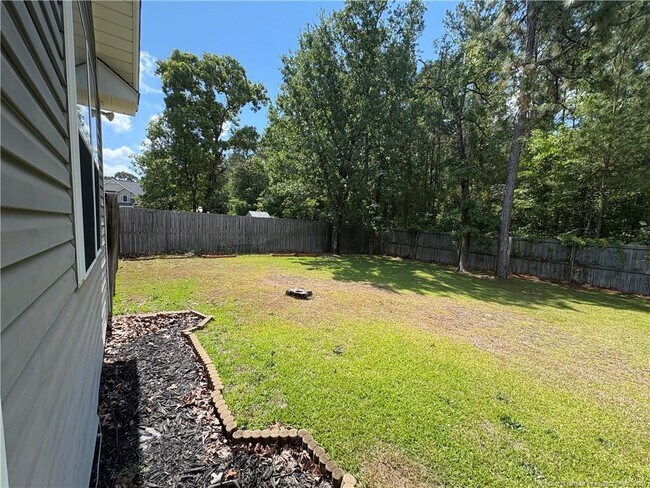 Building Photo - 4007 Beaubien Dr
