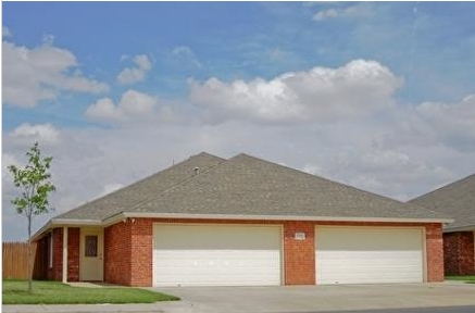 Building Photo - Village Townhomes