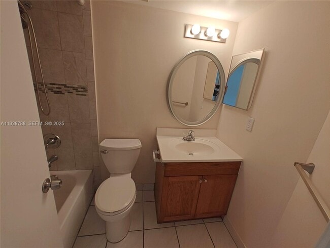 Building Photo - 8750 Royal Palm Blvd