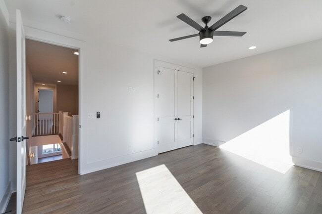 Building Photo - 1009 Garfield St