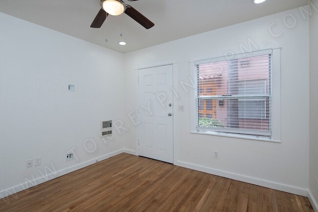 Building Photo - Bankers Hill 1BR, Nestled Between Balboa P...