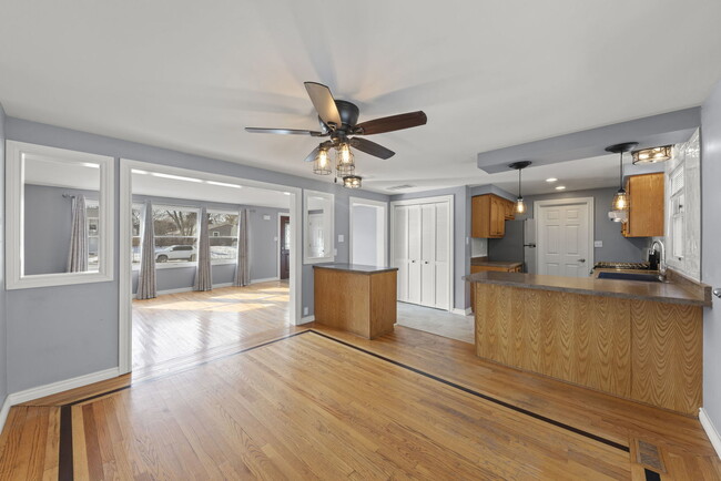 Building Photo - 548 Jo Ann Ct