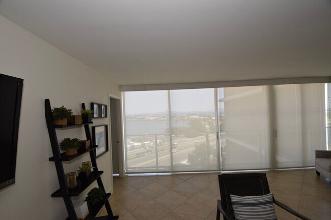 Building Photo - 1820 Avenida Del Mundo