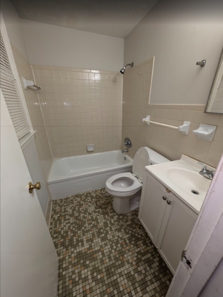 Building Photo - 3248 Harrison Rd