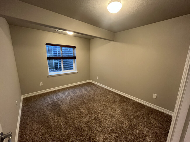 Building Photo - 6707 Volga Dr