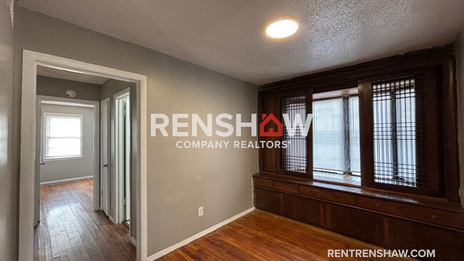 Building Photo - 4694 McCrory Ave