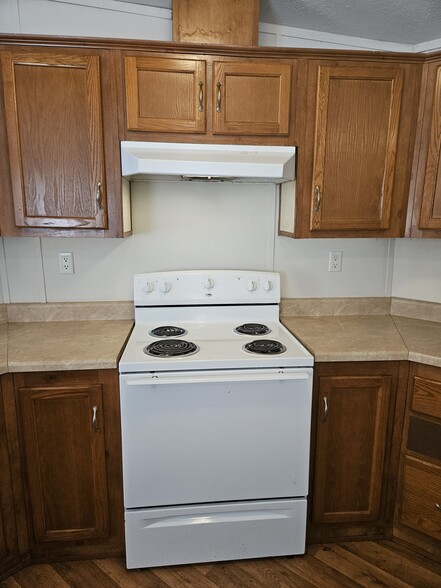 Building Photo - 1225 Osteen St