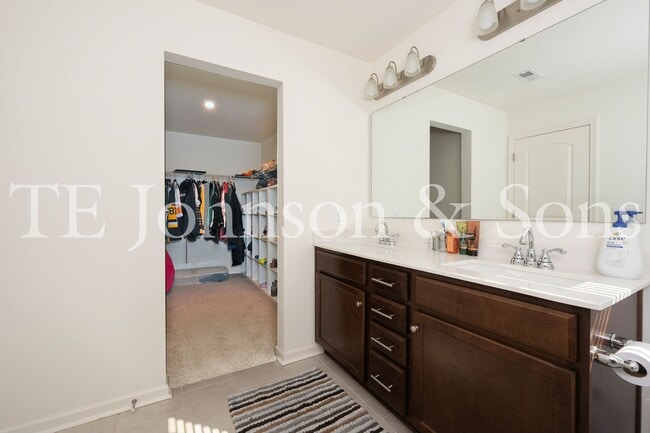 Building Photo - 5624 Baverhof Dr