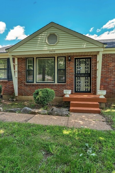 Building Photo - 3522 Hewlett Dr