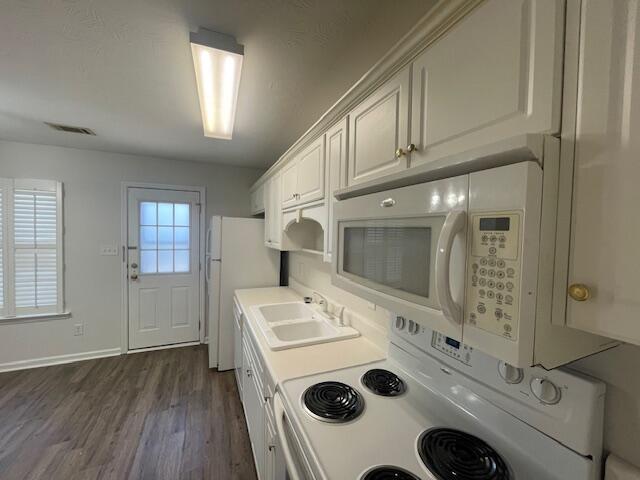 Building Photo - 677 Brook Trail