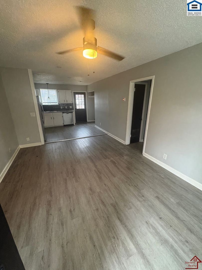 Building Photo - 425 Revels Dr