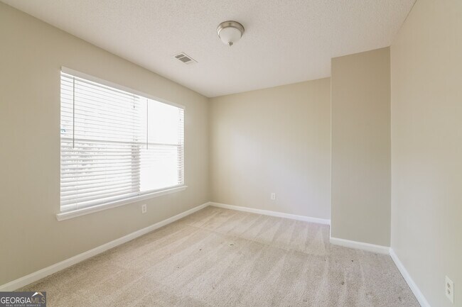 Building Photo - 7021 Biscayne Blvd