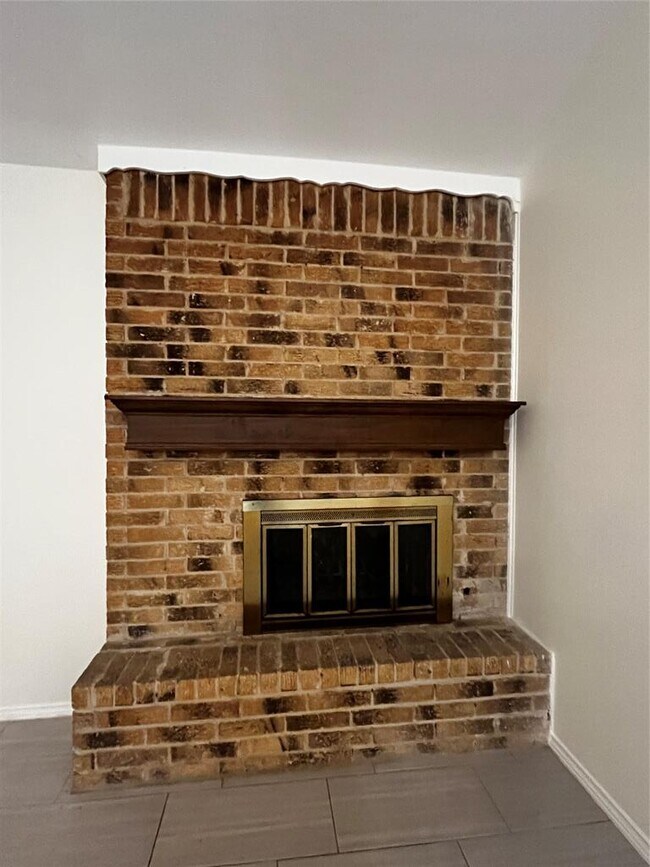 Building Photo - 5101 Meadow Creek Cove