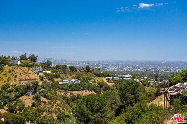 Building Photo - 1622 Tower Grove Dr