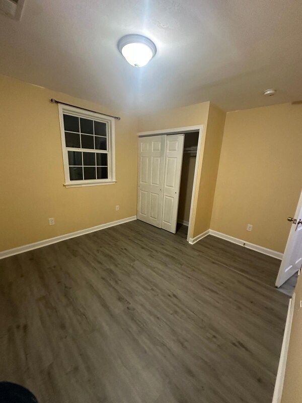 Building Photo - 1108 Gondar Ave