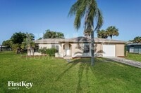 Building Photo - 1423 Caywood Cir S