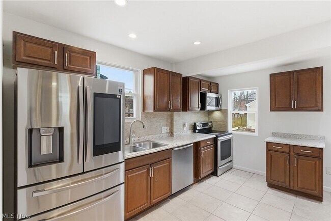 Building Photo - 3577 Cedarbrook Rd