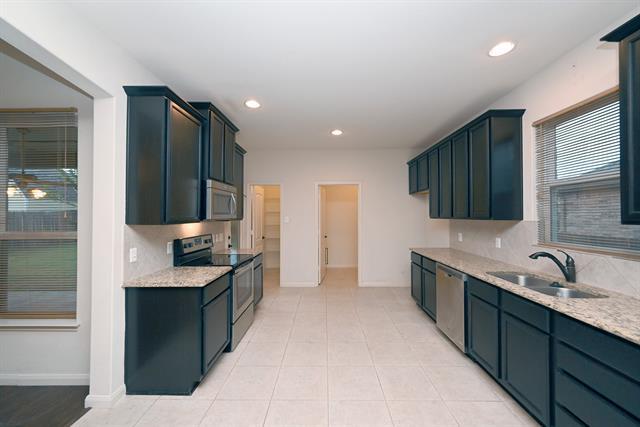 Building Photo - 2413 Spring Meadows Dr