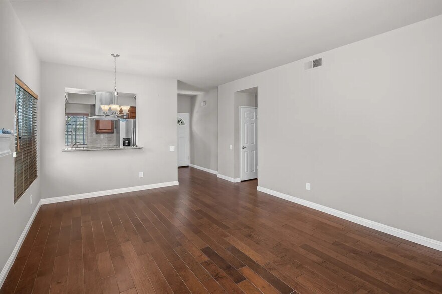 Building Photo - 13378 Tiverton Rd