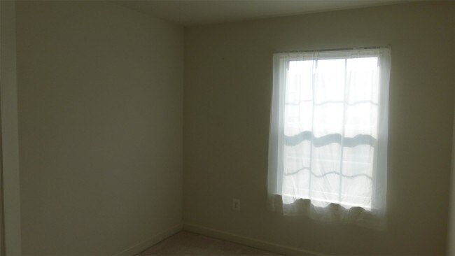 Building Photo - 1308 Saunders Dr