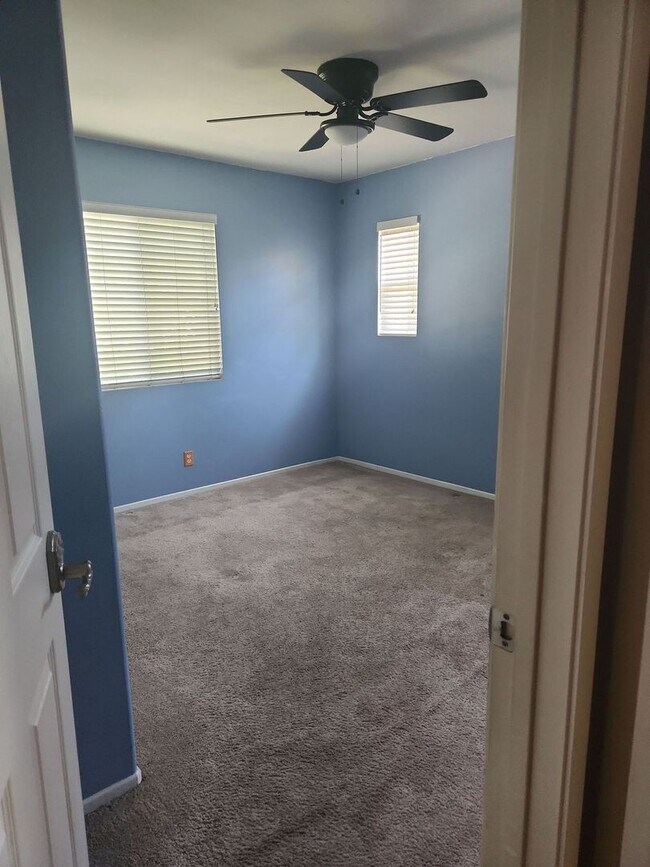 Building Photo - 4-Bedroom Gated Community in Riverside