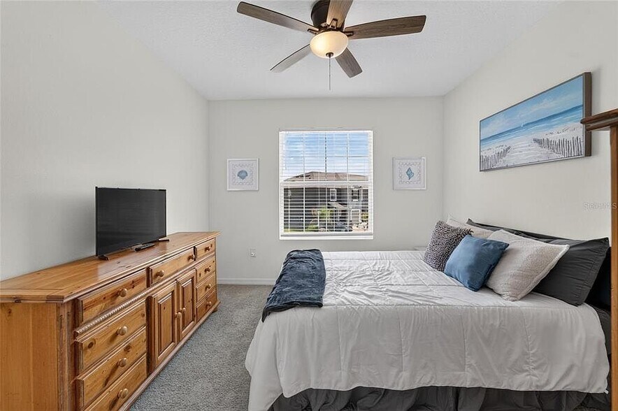 Building Photo - 33046 Major Oak Dr