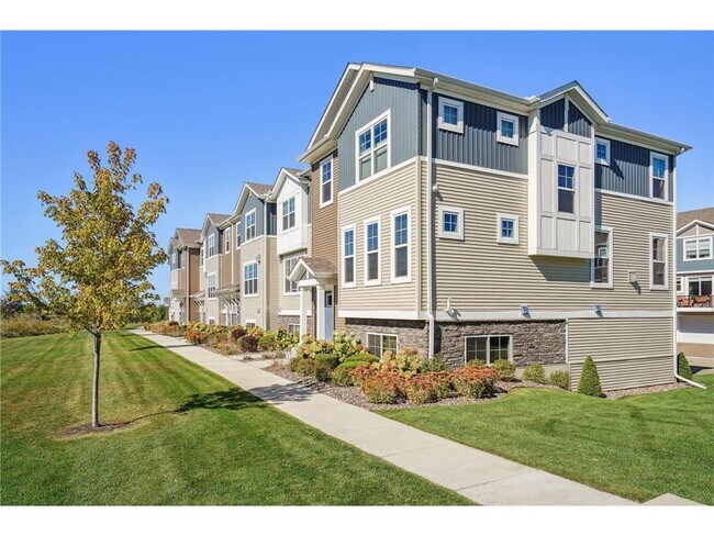 Building Photo - 6993 Huckleberry Dr