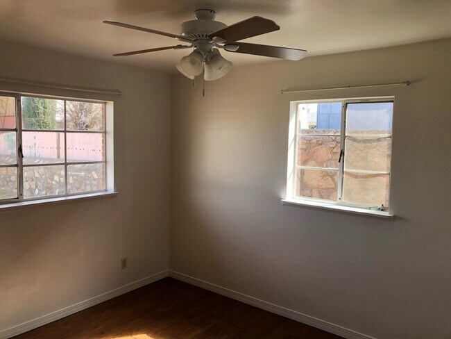 Building Photo - 5731 Middlesboro Ave