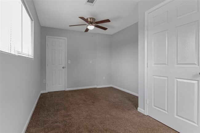 Building Photo - 3621 Mainer St