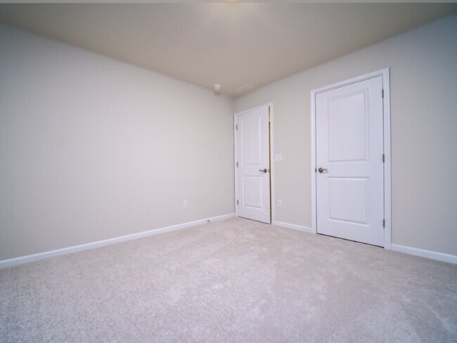 Building Photo - "Experience Spacious Living in This 4-Bedroom, 3-Bath Gem on Swallow Tail Drive, Belmont!"