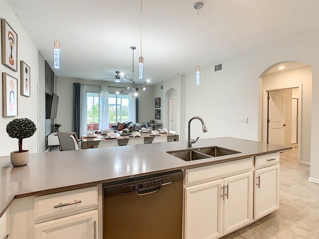 Building Photo - 1199 Drop Ln