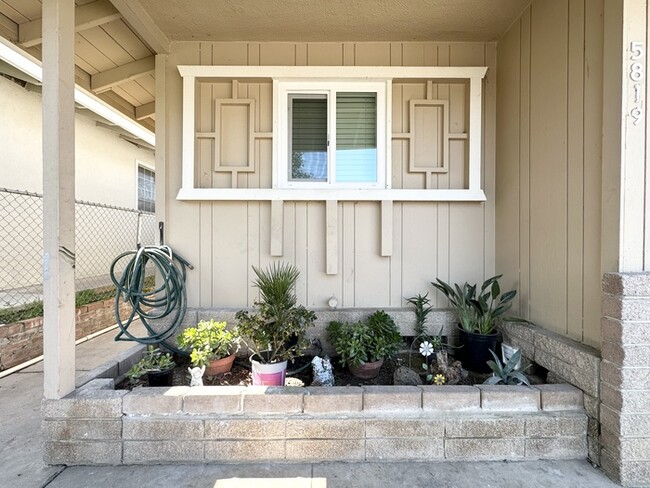 Primary Photo - Charming and Updated Duplex in Peaceful Ca...