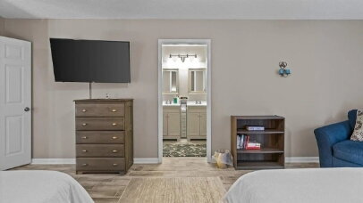 Building Photo - Charming 2-Bedroom, 2.5-Bathroom Townhome with Community Pool! Available TODAY!