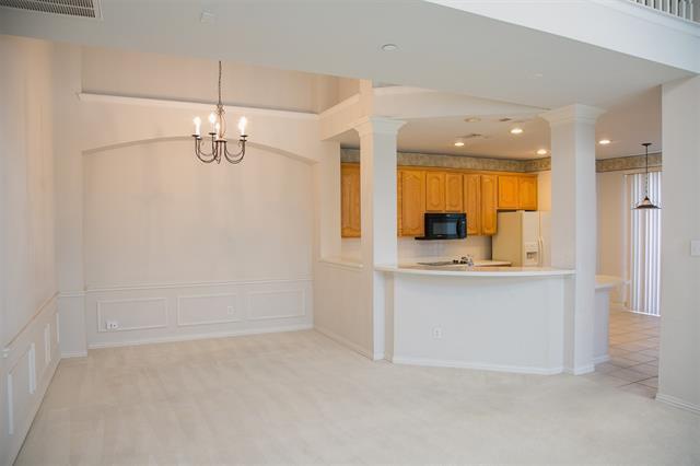 Building Photo - 511 Poplar Ln