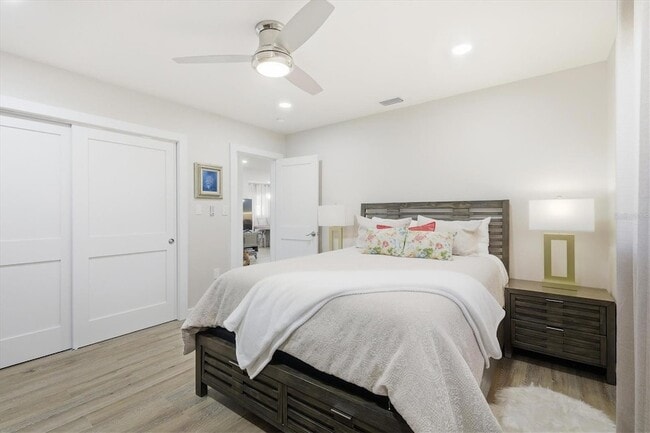 Building Photo - 5247 Carmilfra Dr