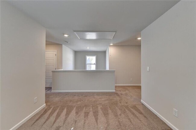 Building Photo - 212 Station Overlook Dr